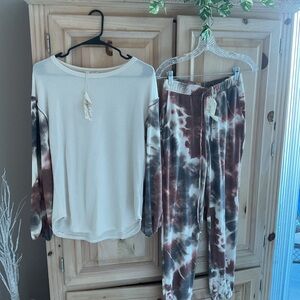 Tie-Dye Lounge Set with Long Sleeve Top and Joggers NWT $30